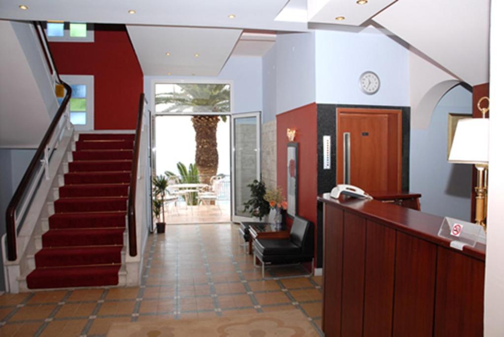 לוטראקי Aegli Hotel מראה חיצוני תמונה